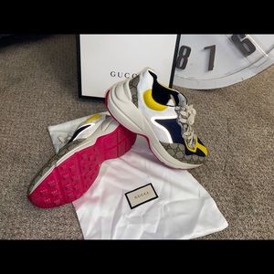 Gucci sneakers size 8.5 (male)